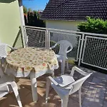 In 19281 Casa vacanze Balatonmáriafürdő