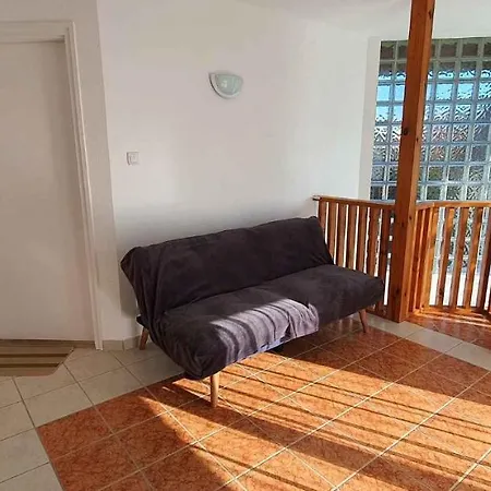 Hébergement de vacances In 19281