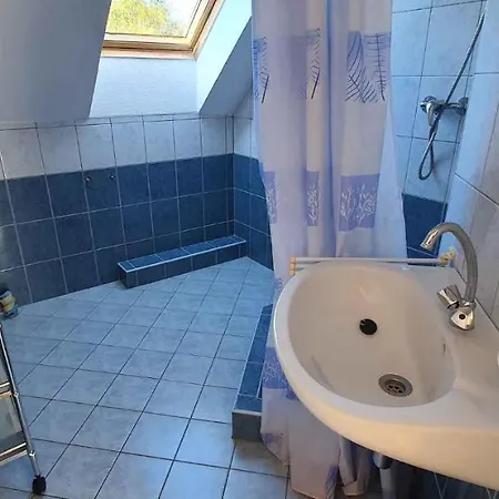 Hébergement de vacances In 19281