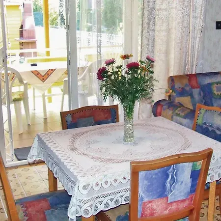 In 19281 Hébergement de vacances Balatonmáriafürdő