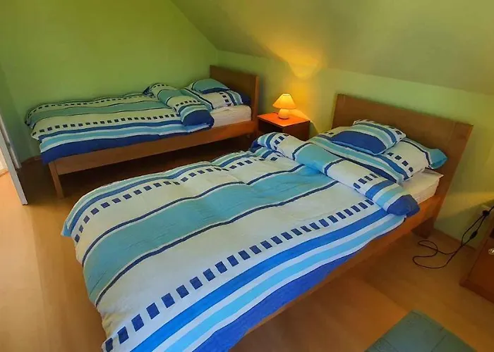 In 19281 Nyaraló Balatonmáriafürdő