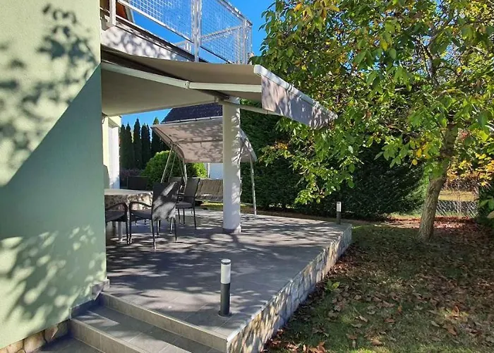 In 19281 Balatonmáriafürdő