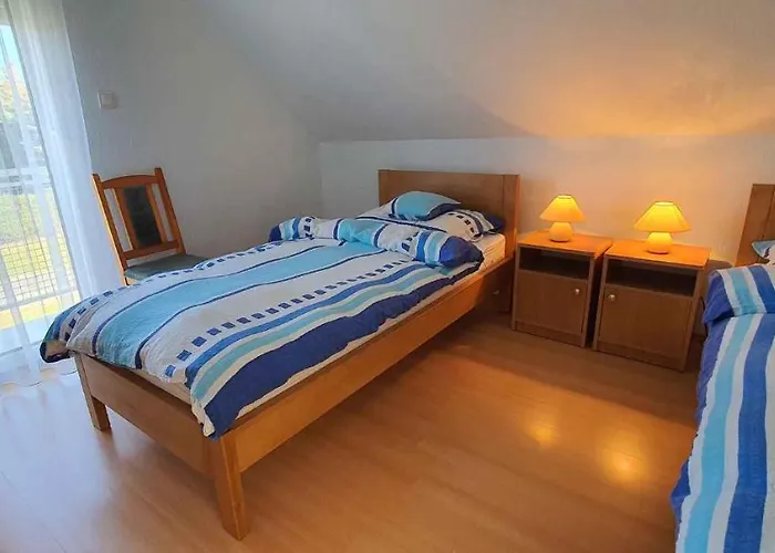 In 19281 Nyaraló Balatonmáriafürdő