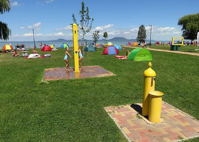 In 19281 Nyaraló Balatonmáriafürdő